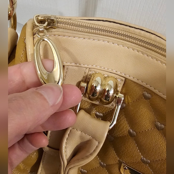 MG Collection EUC Tan Heart Embroidered Crossbody Or Hand Bag - Picture 15 of 16